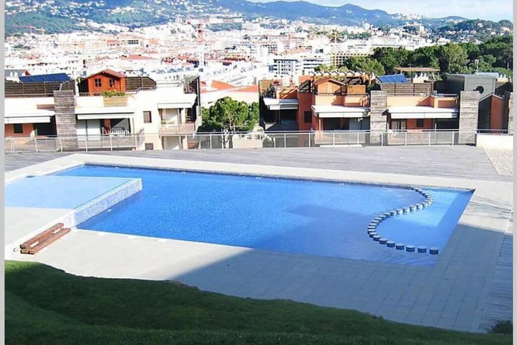 Sunny apartment Sa Boadella big solarium sea view Lloret de Mar Bagian luar foto