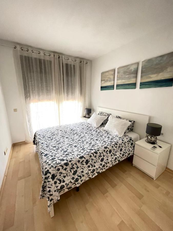 Sunny apartment Sa Boadella big solarium sea view Lloret de Mar Bagian luar foto