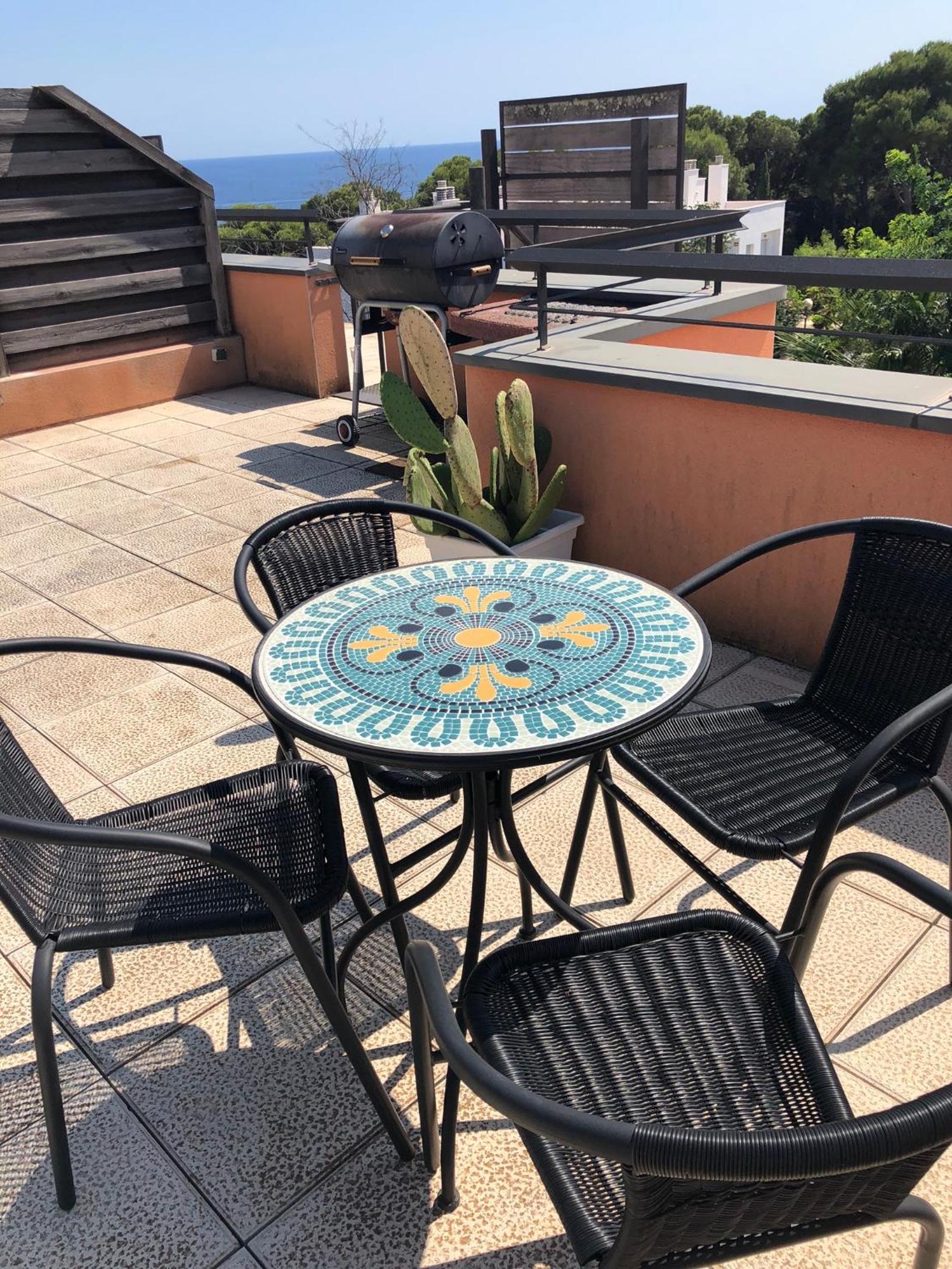 Sunny apartment Sa Boadella big solarium sea view Lloret de Mar Bagian luar foto